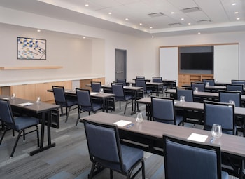 hyatt house schenectady mohawk harbor