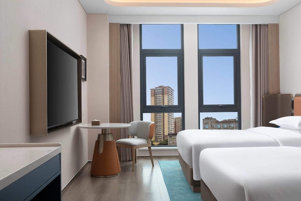 days hotel by wyndham leshan downtown