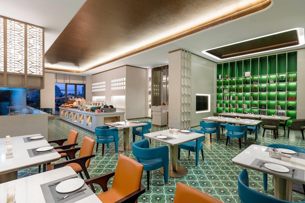 days hotel by wyndham leshan downtown