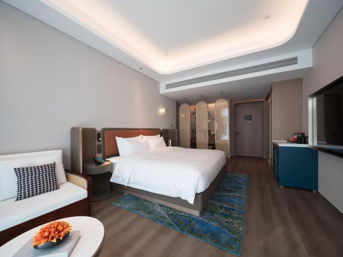 days hotel by wyndham leshan downtown