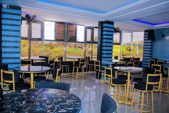 desert sky hotel