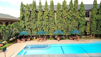 palm oasis resort garissa