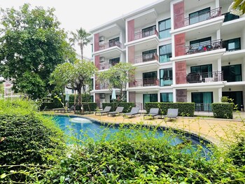 the title rawai aparthotel by hss