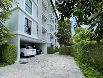 the title rawai aparthotel by hss