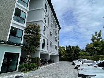 the title rawai aparthotel by hss