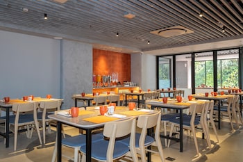 Tmg Hotel Tebet Marclan Collection,,4 star