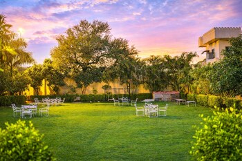 rambagh retreat stay with swimming pool