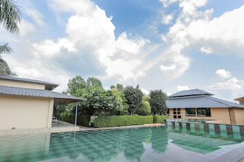 rambagh retreat stay with swimming pool