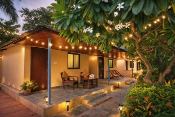 rambagh retreat stay with swimming pool