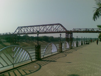 hotel metro international