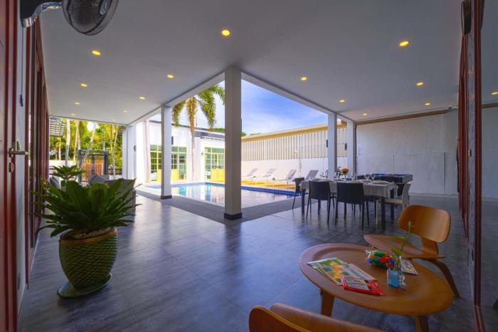 beautiful 4 bedroom pool villa bl9