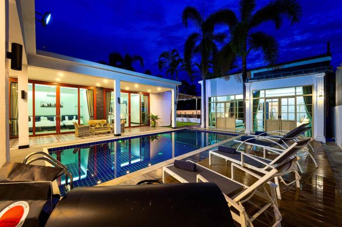 beautiful 4 bedroom pool villa bl9