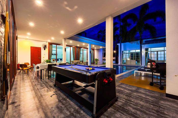 beautiful 4 bedroom pool villa bl9