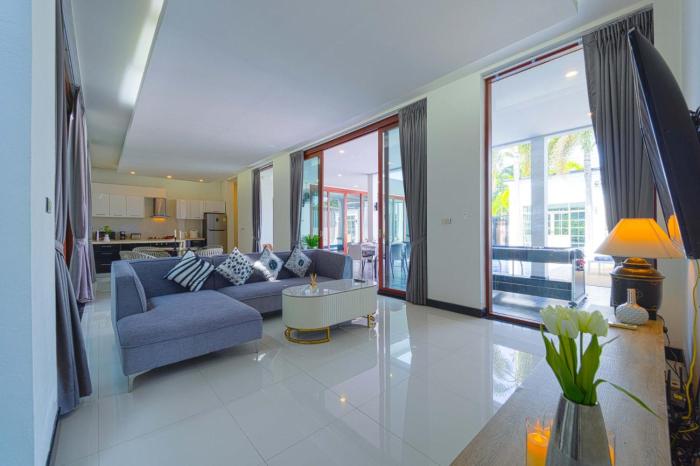 beautiful 4 bedroom pool villa bl9