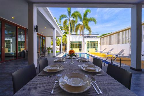 beautiful 4 bedroom pool villa bl9