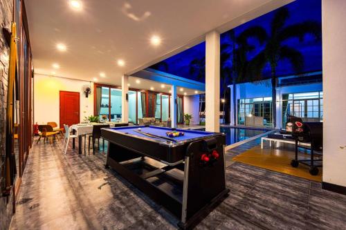 beautiful 4 bedroom pool villa bl9