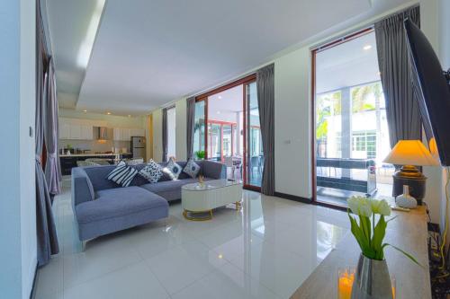 beautiful 4 bedroom pool villa bl9