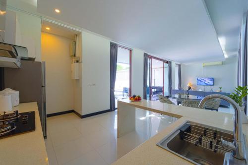 beautiful 4 bedroom pool villa bl9