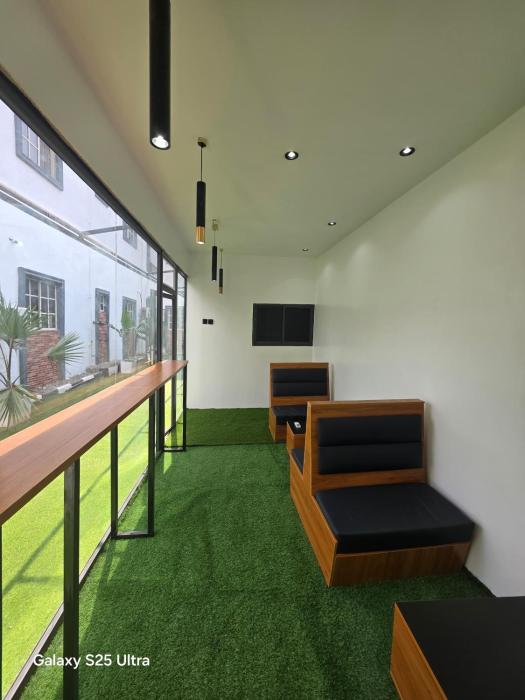 decorum apartments