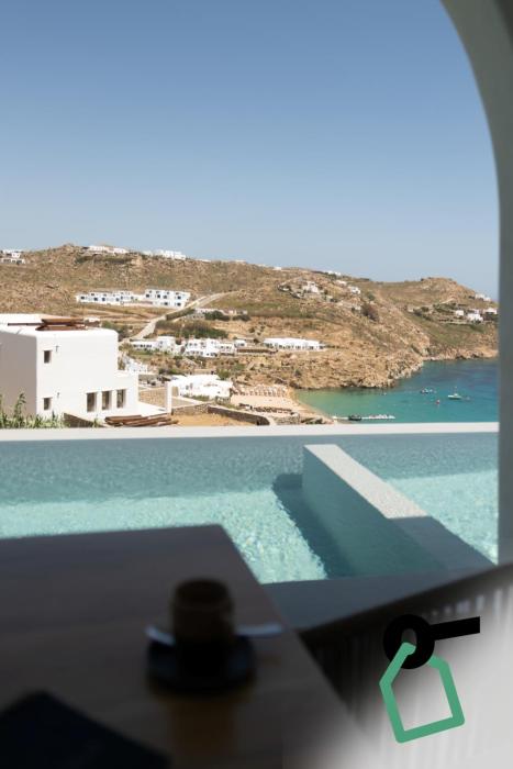 hotiday mykonos south coast