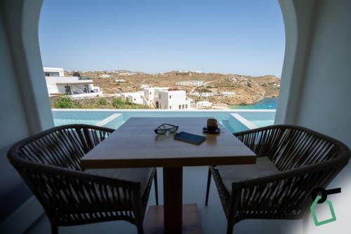 hotiday mykonos south coast