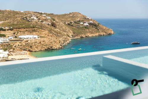 hotiday mykonos south coast