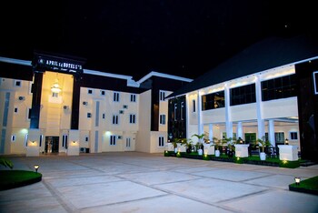 April 14 Hotel Ltd,,3 star