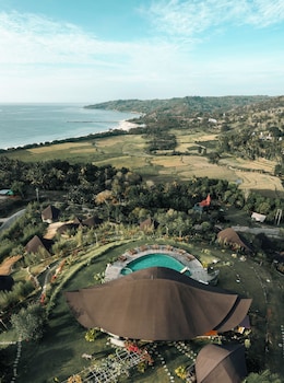 ketanu bamboo lodge sumba
