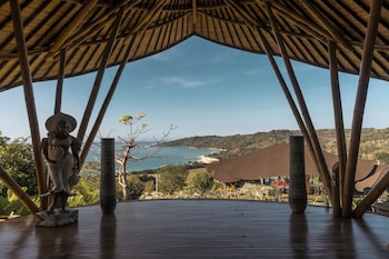 Ketanu Bamboo Lodge Sumba,,4 star