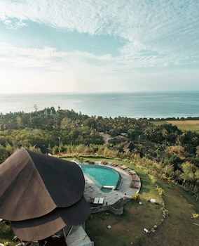 Ketanu Bamboo Lodge Sumba,,4 star