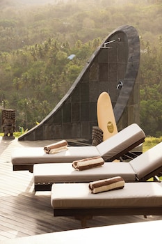 ketanu bamboo lodge sumba