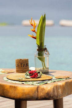 ketanu bamboo lodge sumba