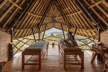 ketanu bamboo lodge sumba