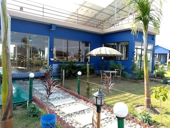 The Tiger Waterfront Resort,,3 star