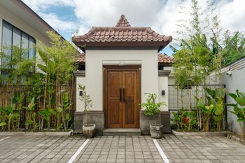 sunset loft seminyak bali