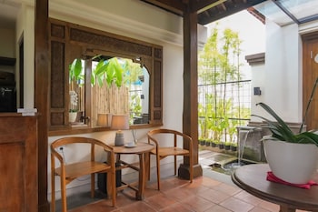 sunset loft seminyak bali