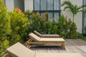 sunset loft seminyak bali