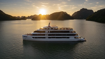 aqua luxury cruise