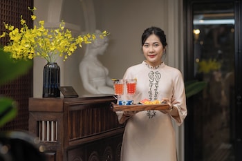 Tam Coc Mountain Sunset And Garden Hotel,,4 star