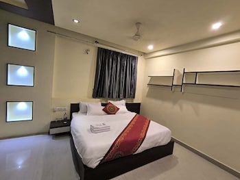 Hotel Shreenathji Inn,,2 star