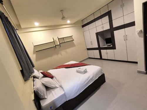 hotel shreenathji inn
