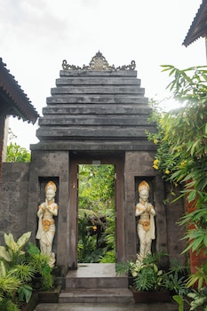 aksmi suites and villas