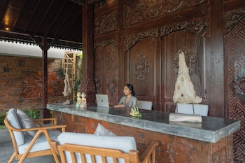 Aksmi Suites & Villas,,5 star