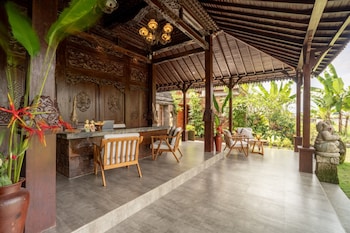 Aksmi Suites & Villas,,5 star