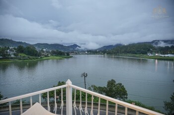 king castle lake front by laksam