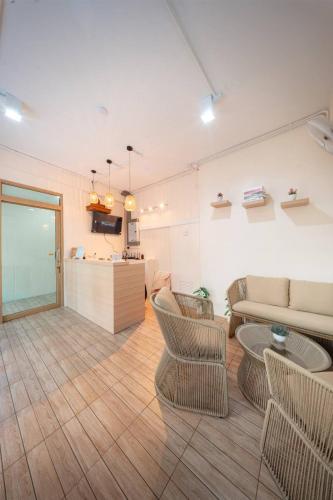 the nook hotel