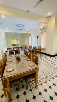 aryavarta a boutique abode