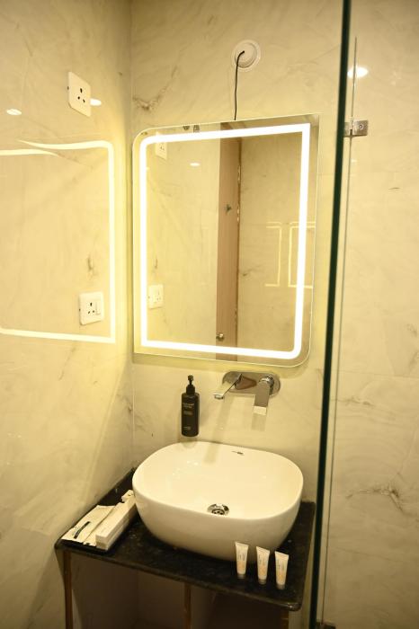 the regal crown by ritya hotels