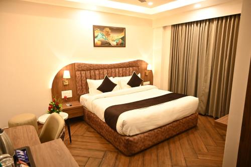 the regal crown by ritya hotels