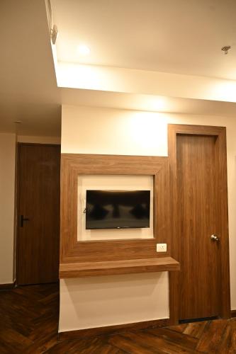 the regal crown by ritya hotels